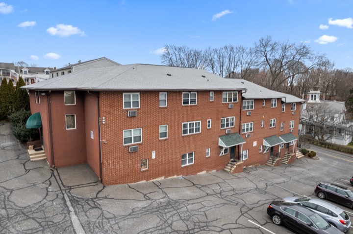 18 Fairfield, Norwalk CT — Exterior view