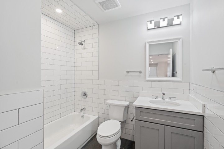 32-36 Purchase Street, Rye NY — Bathroom with tub