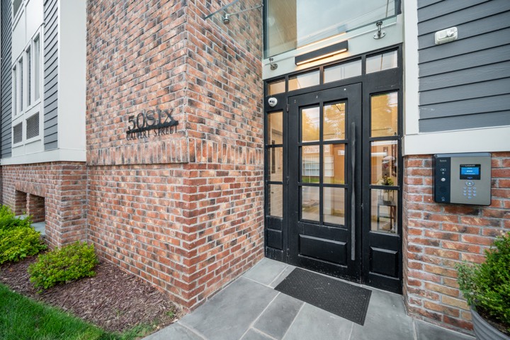 50 Six Calvert, Harrison NY — Building exterior