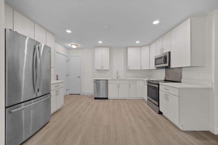 50 Six Calvert, Harrison NY — Modern kitchen with stainless appliances