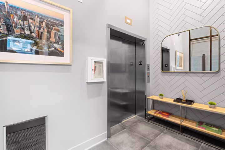12 Purdy, Rye NY — Main lobby with elevator