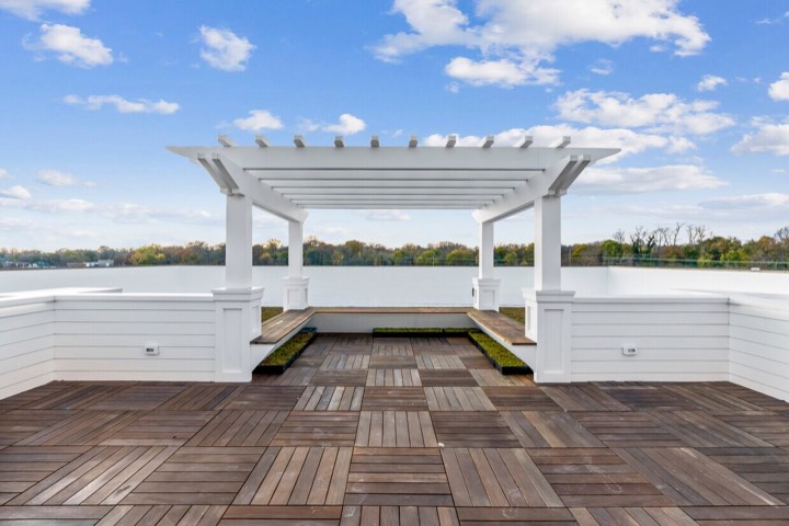 12 Purdy, Rye NY — Rooftop pergola