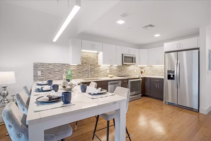 The Playhouse Lofts, Harrison NY — Eat-in kitchen